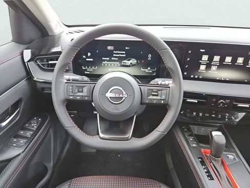 New 2026 Nissan Kicks SR w/ Cold Weather Package FWD image 22