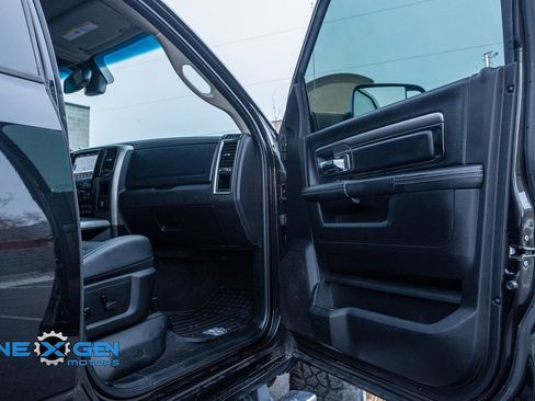 Used 2018 RAM 3500 Laramie w/ Sport Appearance Group image 38