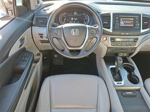 Certified 2019 Honda Ridgeline RTL image 12