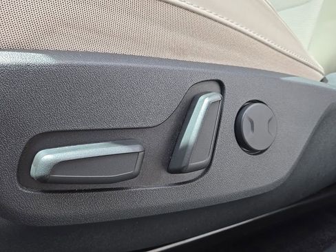 Used 2023 Kia Niro Wind w/ Wind Preserve Package FWD image 19
