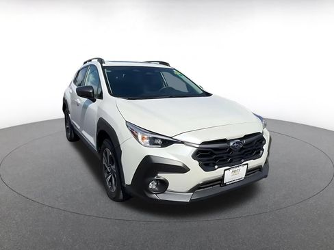 Used 2024 Subaru Crosstrek 2.0i Premium AWD/4WD image 3