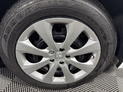 Used 2024 Toyota Corolla LE FWD image 14