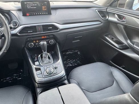 Used 2018 MAZDA CX-9 Touring image 3