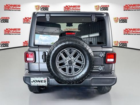 Used 2024 Jeep Wrangler Unlimited Sport AWD/4WD image 14
