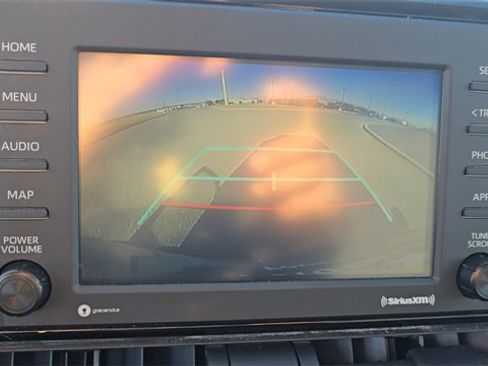 Used 2022 Toyota RAV4 LE image 20