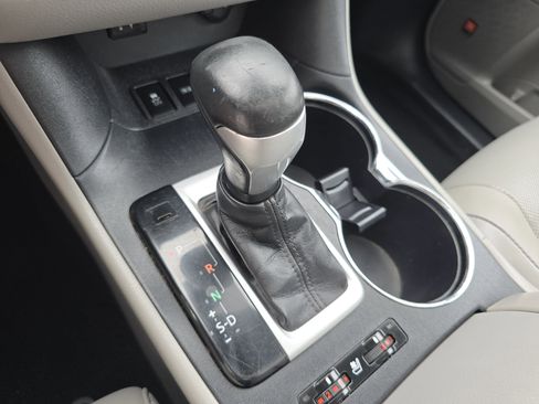 Used 2015 Toyota Highlander Limited Platinum AWD/4WD image 27