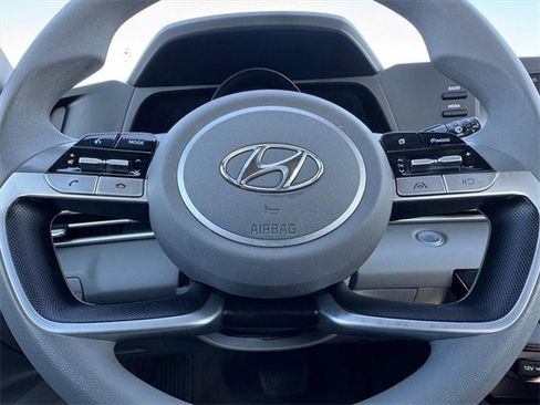 Used 2023 Hyundai Elantra SEL image 14