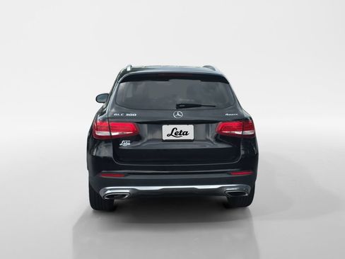 Used 2019 Mercedes-Benz GLC 300 4MATIC image 5