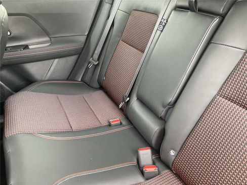 New 2025 Nissan Kicks SR image 33