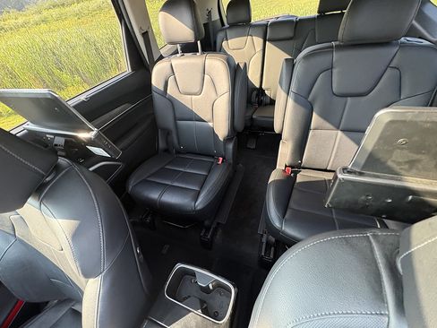 Used 2022 Kia Telluride EX w/ EX Premium Package AWD/4WD image 35