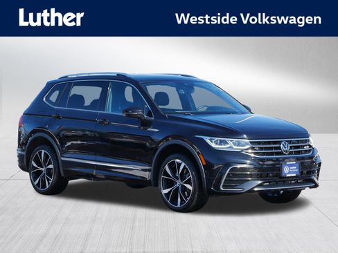 Certified 2022 Volkswagen Tiguan SEL R-Line image 1