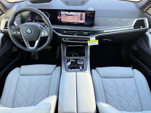 New 2026 BMW X5 xDrive50e image 15