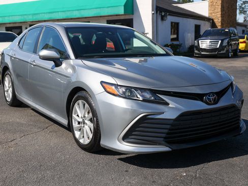 Used 2023 Toyota Camry LE FWD image 21