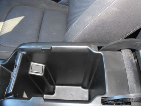Used 2021 Chevrolet Colorado LT w/ Fleet Safety Package RWD image 30