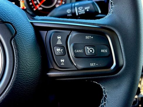 New 2026 Jeep Gladiator Willys AWD/4WD image 16
