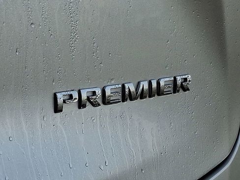 Used 2022 Chevrolet Blazer Premier image 34