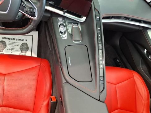 Used 2022 Chevrolet Corvette Stingray Convertible w/ 1LT image 18