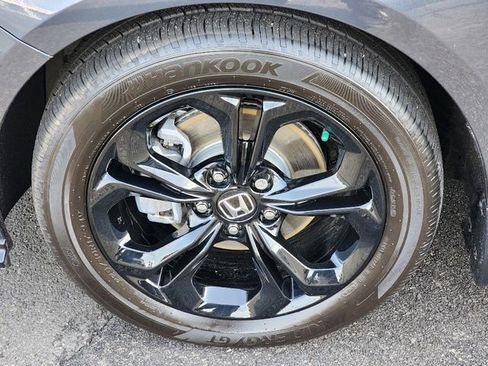 Used 2025 Honda Accord SE image 18