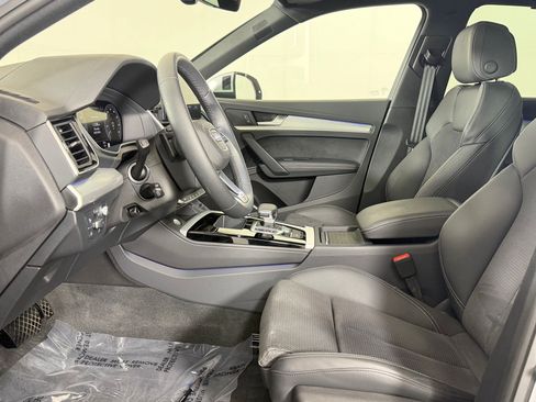 Used 2024 Audi Q5 e Prestige AWD/4WD image 5