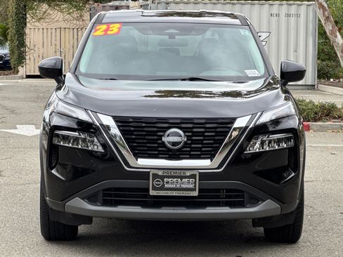 Certified 2023 Nissan Rogue SV image 9