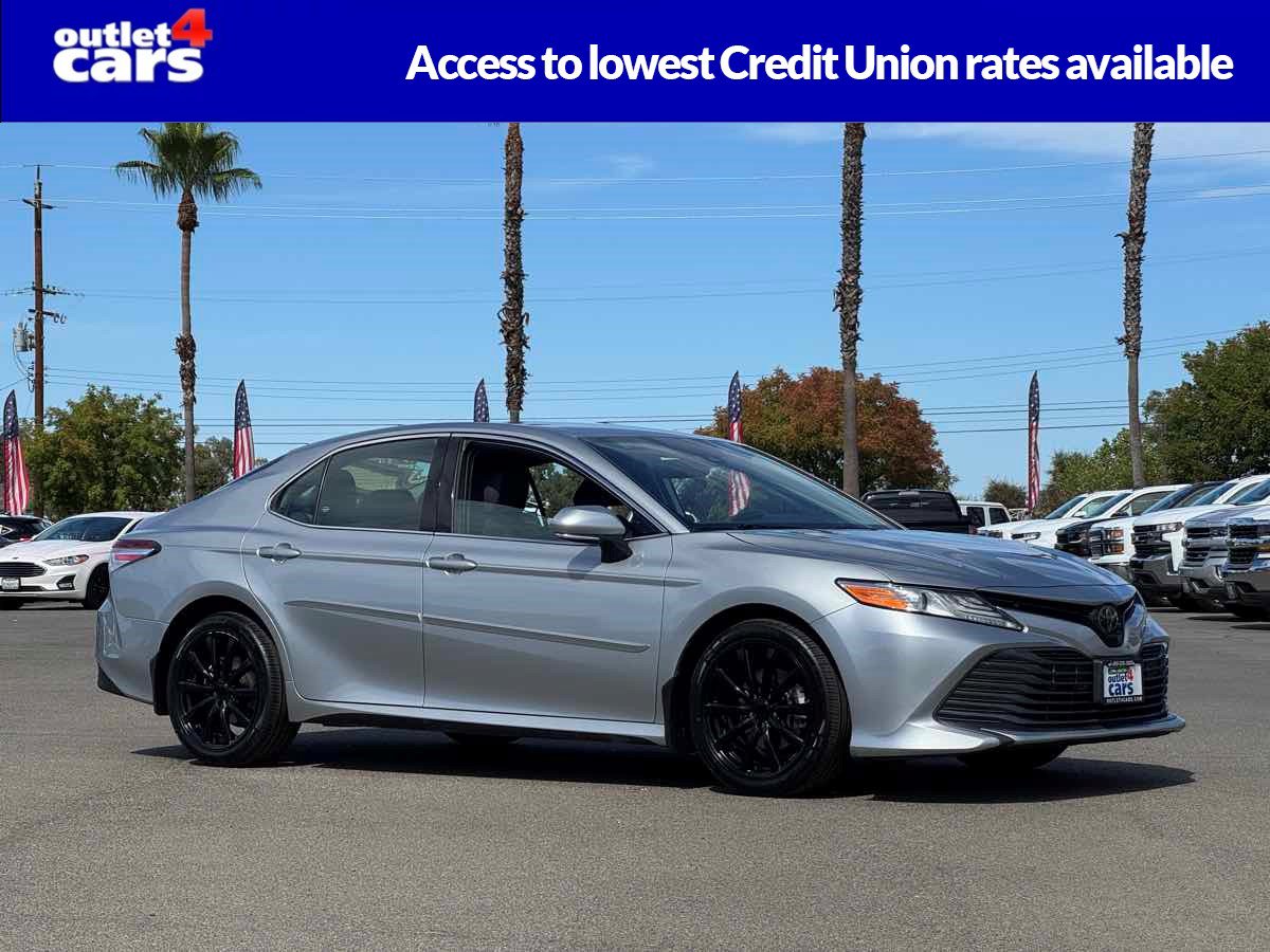 Used 2020 Toyota Camry XLE AWD/4WD image 1