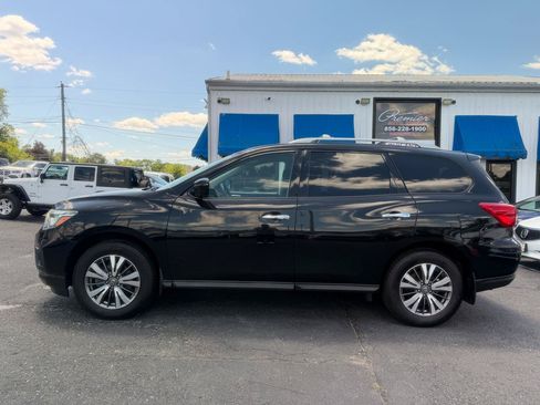 Used 2019 Nissan Pathfinder S AWD/4WD image 8