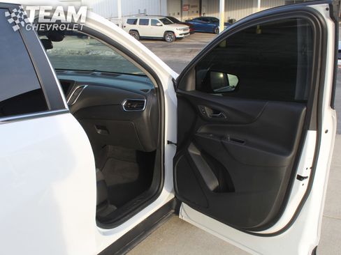 Certified 2022 Chevrolet Equinox LT image 25