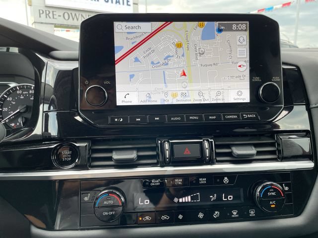 Used 2025 Nissan Pathfinder SL FWD image 21