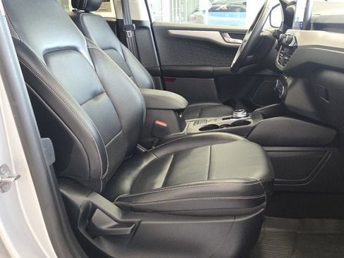 Used 2020 Ford Escape SEL FWD image 3