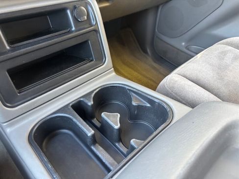 Used 2004 Chevrolet Tahoe LS image 20