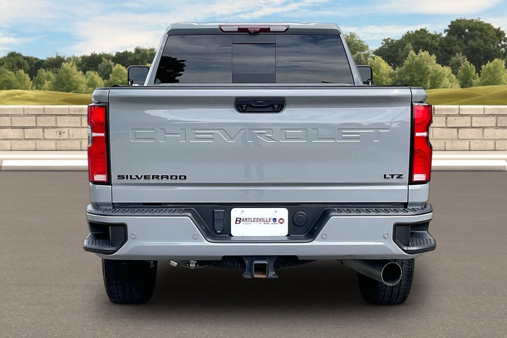 Used 2024 Chevrolet Silverado 2500 LTZ w/ LTZ Plus Package AWD/4WD image 4