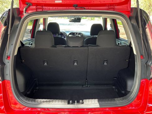 Used 2025 Kia Soul LX w/ LX Technology Package FWD image 28
