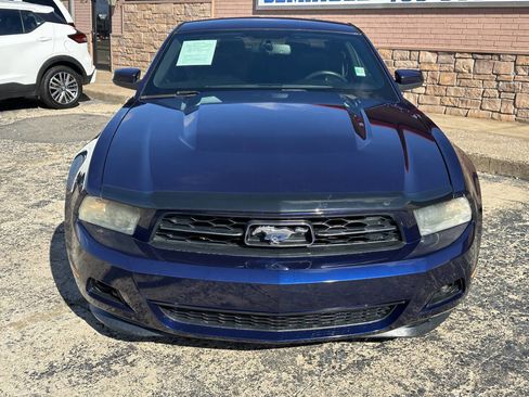 Used 2012 Ford Mustang Premium image 4