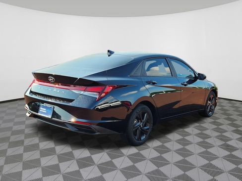 Certified 2023 Hyundai Elantra SEL FWD image 4