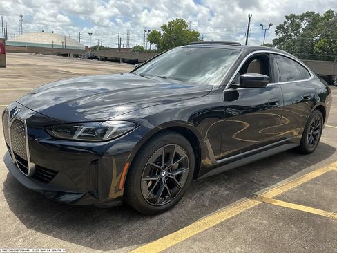 Used 2025 BMW i4 eDrive40 w/ Premium Package RWD image 4