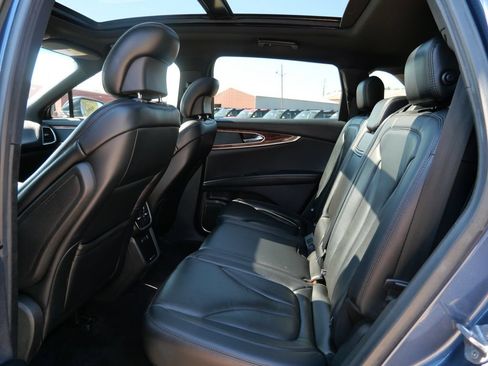 Used 2018 Lincoln MKX Select w/ Select Plus Package AWD/4WD image 19