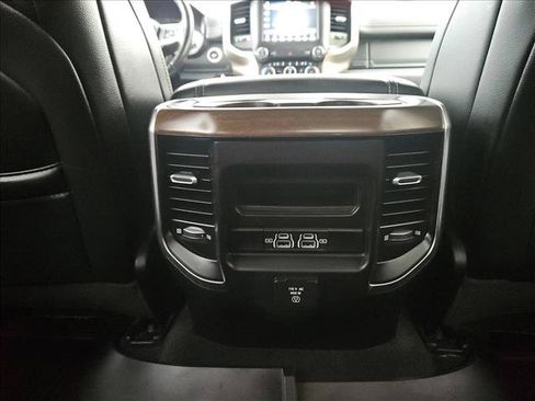 Used 2021 RAM 1500 Laramie AWD/4WD image 17