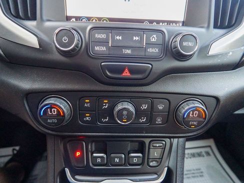 Used 2018 GMC Terrain SLT w/ Preferred Package FWD image 30
