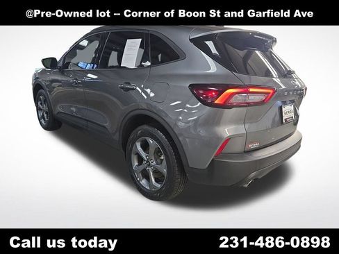 Used 2025 Ford Escape ST-Line Select AWD/4WD image 5