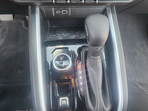 Used 2023 Chevrolet Colorado Trail Boss w/ Advanced Trailering Package image 12