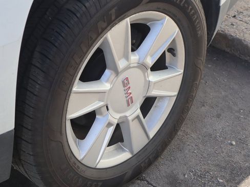 Used 2013 GMC Terrain SLE image 21