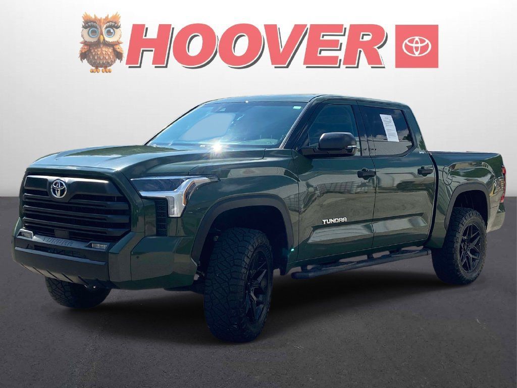 Used 2023 Toyota Tundra SR5 w/ SR5 Convenience Package AWD/4WD image 2