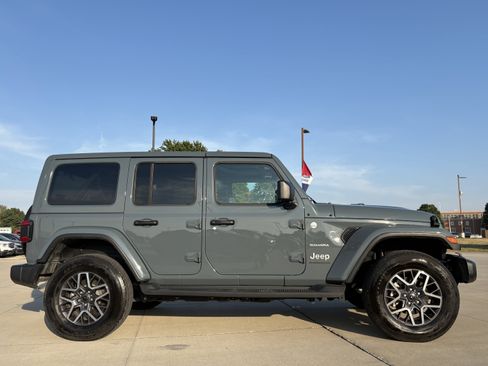 Used 2024 Jeep Wrangler Sahara w/ Dual Top Group image 5