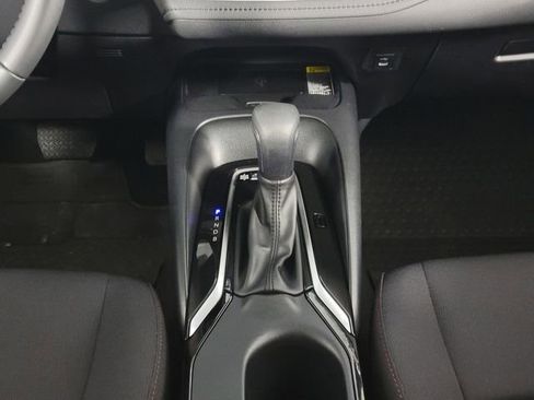 Used 2024 Toyota Corolla SE w/ SE Package image 25