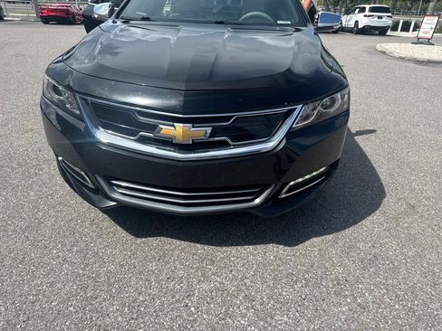 Used 2017 Chevrolet Impala Premier w/ Enhanced Convenience Package FWD image 2