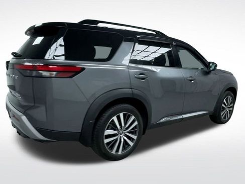 Used 2022 Nissan Pathfinder Platinum w/ Cargo Package image 25