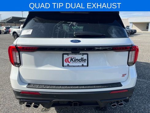 New 2026 Ford Explorer ST image 25