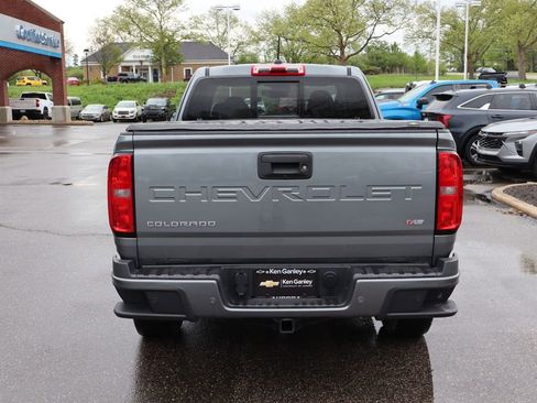 Used 2022 Chevrolet Colorado Z71 w/ Safety Package AWD/4WD image 33