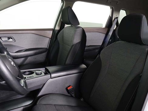 Used 2023 Nissan Rogue SV AWD/4WD image 26