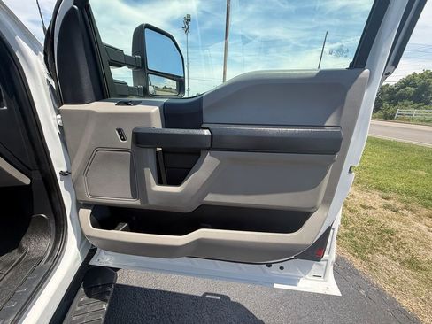 Used 2022 Ford F350 XL w/ Power Equipment Group AWD/4WD image 22